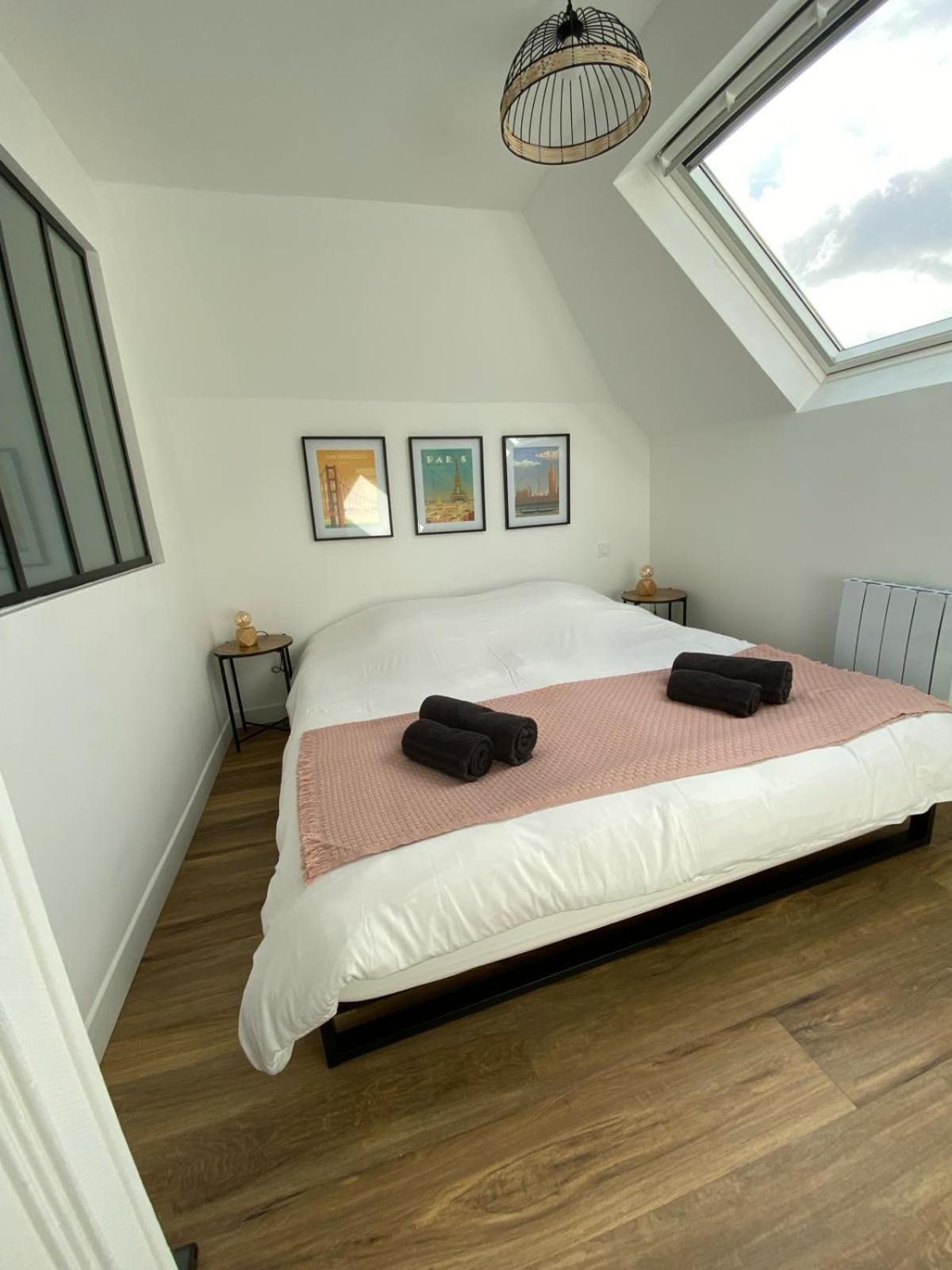Au Coeur De Ville Laval  Room photo